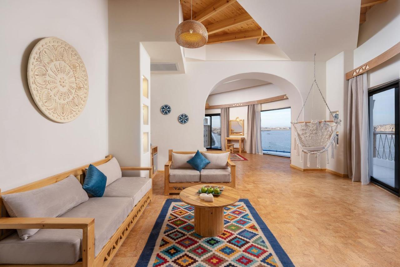 Benben By Dhara Hotels - Adults Only Aswan Exterior photo The interior of a suite at the resort